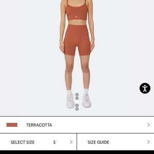 Set active biker shorts nwt